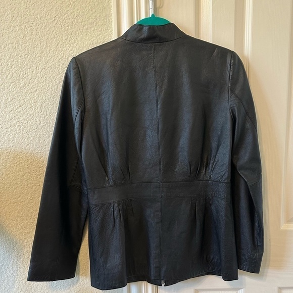 J. Jill leather black jacket zippered slight peplum size XS great condition - Picture 4 of 10